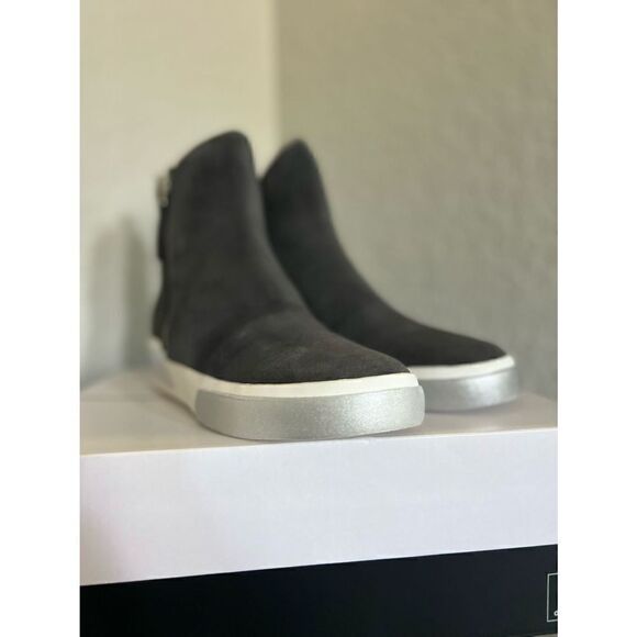 DOLCE VITA Faux Shearling Sneaker Wedge Bootie,  Black Leather, Size 8 1/2, NWT - Picture 14 of 15